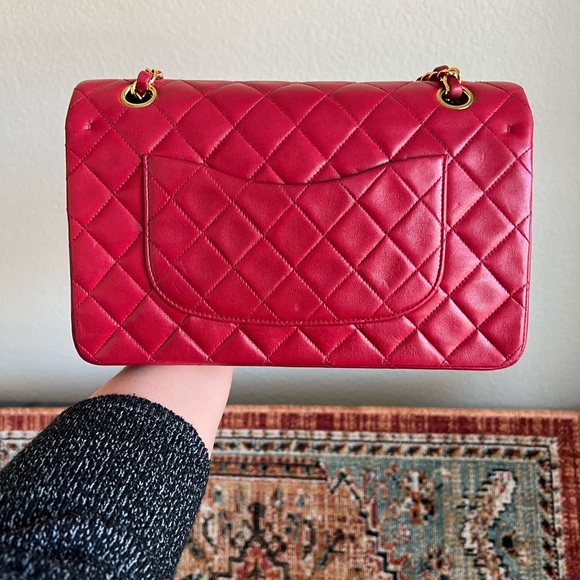 SOLD**Chanel Classic Vintage Medium Double Flap Bag - Picture 3 of 14